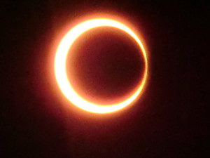 金環日食とは、、、、、、