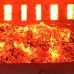 窯を焚くとは、、、