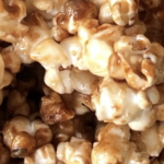 ポップコーンをキャラメル味に、、、、