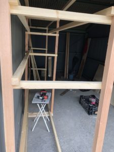 作業場の棚作り、、、、