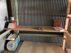 作業場の棚作りを、、、、