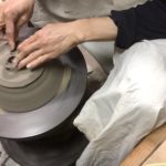 ７寸皿の高台削り、、、、、、