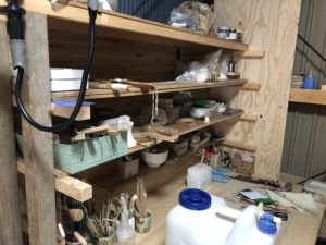 作業場の棚を完成させましたが、、、、、