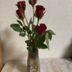 焼き締めの一輪挿しに、、、、