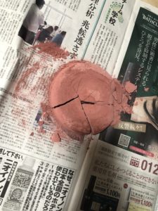 釉薬の作業を、、、、