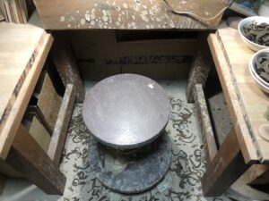 削り作業する、、、、、